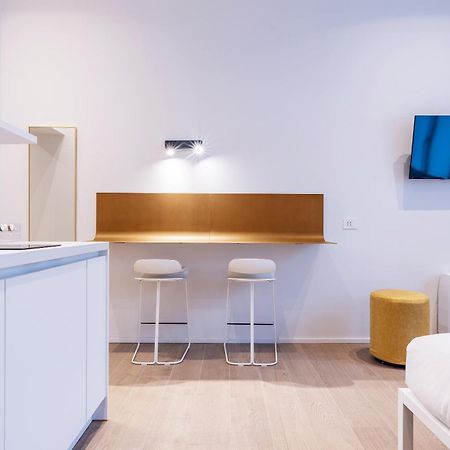 Easyhomes-City Centre Suites Milan Luaran gambar