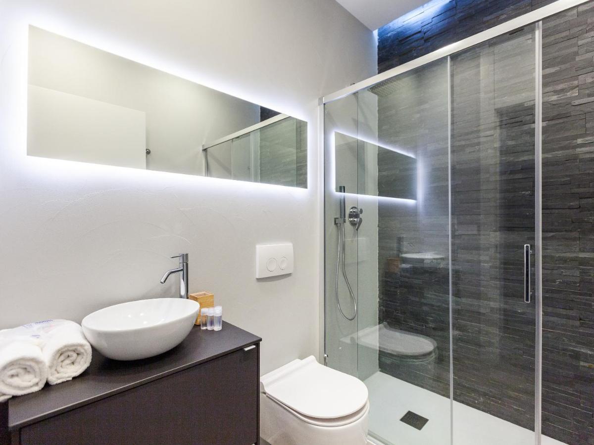 Easyhomes-City Centre Suites Milan Luaran gambar