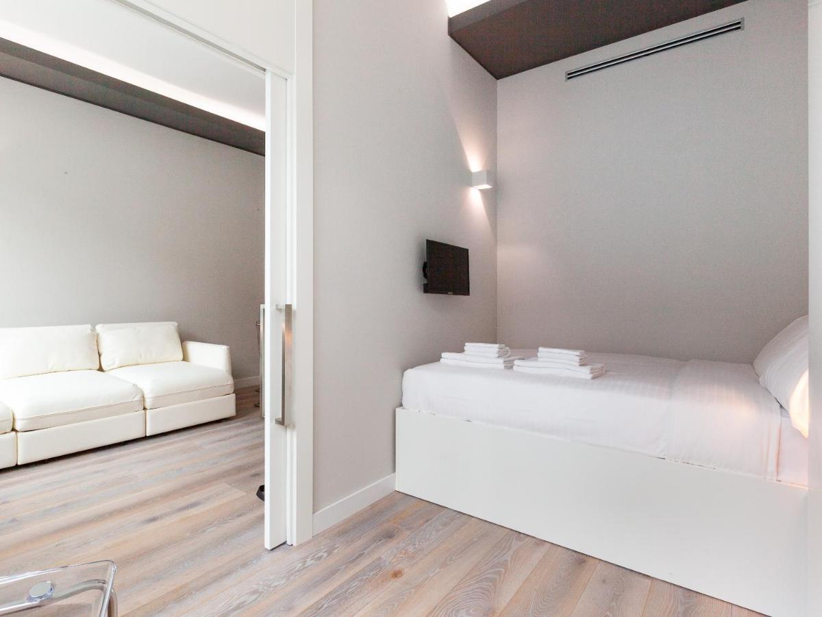 Easyhomes-City Centre Suites Milan Luaran gambar