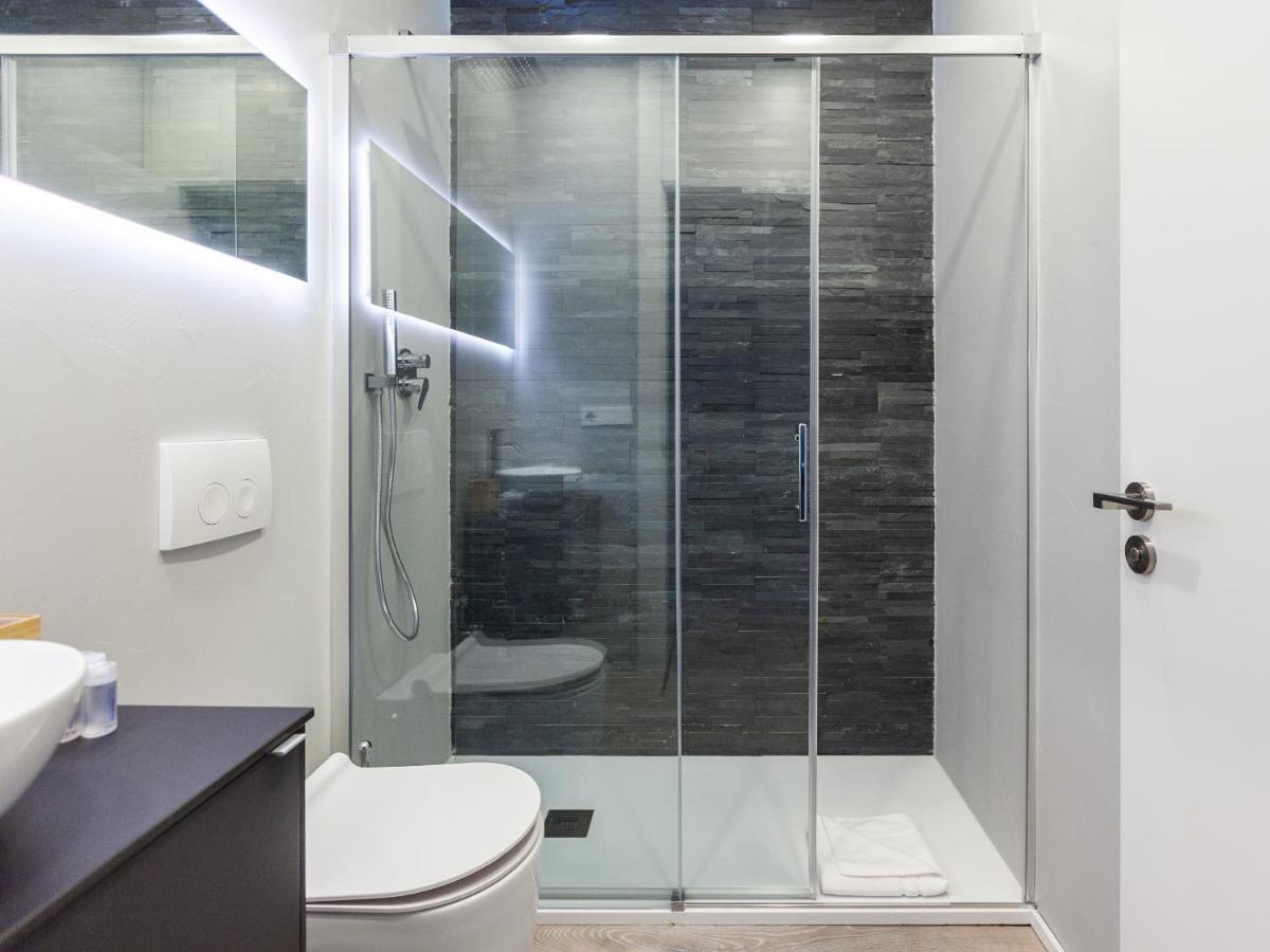 Easyhomes-City Centre Suites Milan Luaran gambar