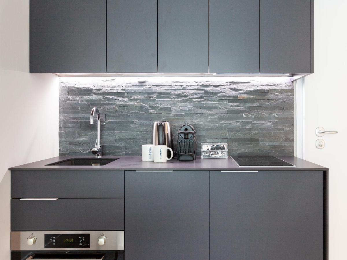 Easyhomes-City Centre Suites Milan Luaran gambar