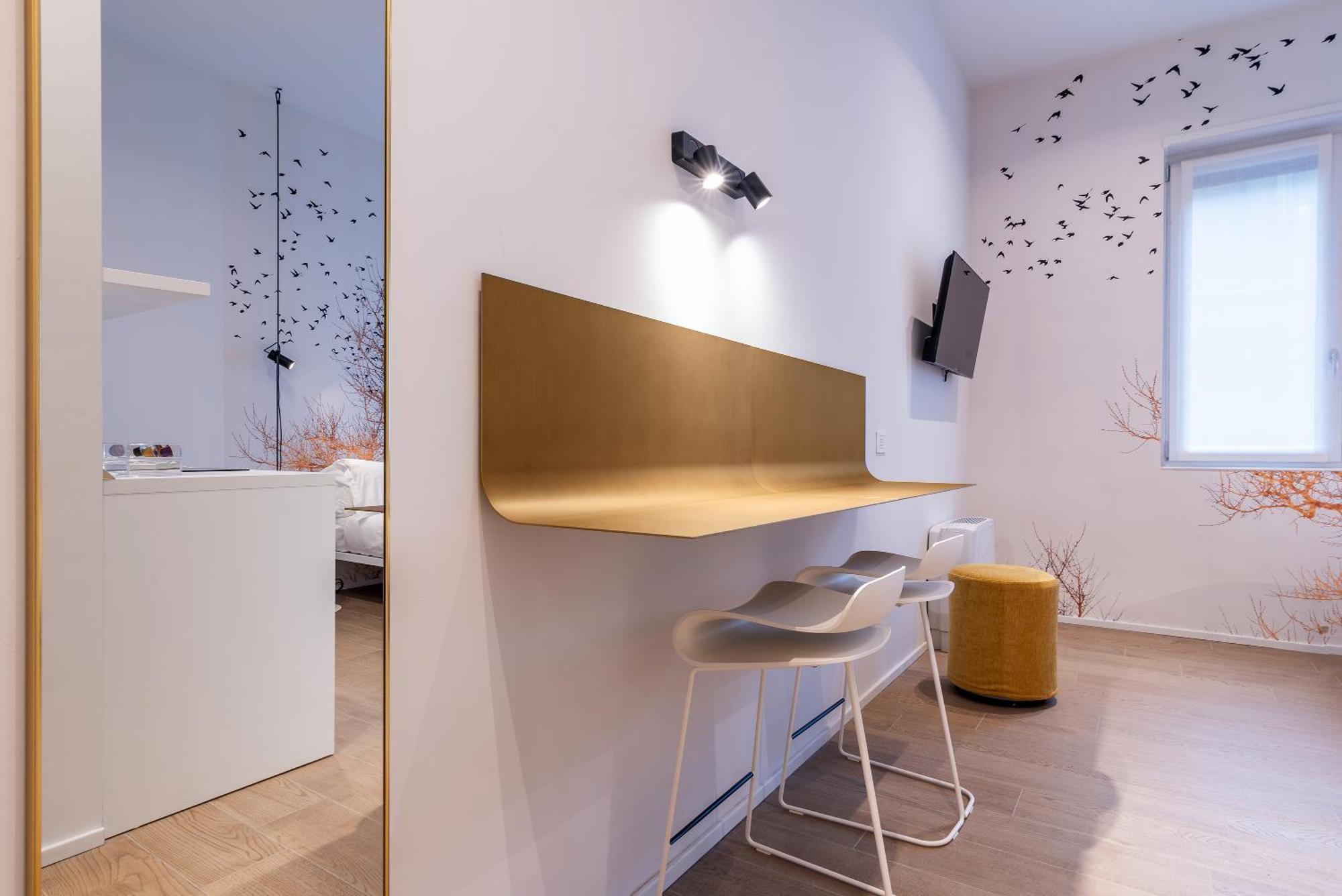 Easyhomes-City Centre Suites Milan Luaran gambar