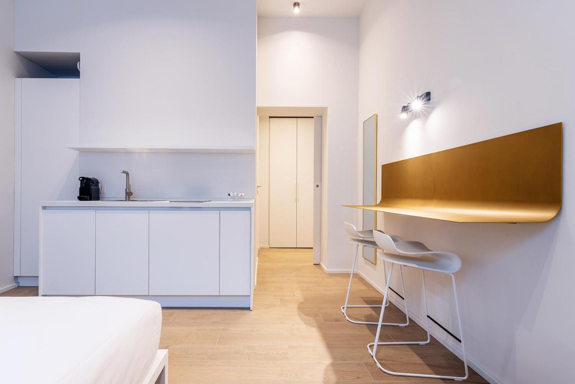 Easyhomes-City Centre Suites Milan Luaran gambar