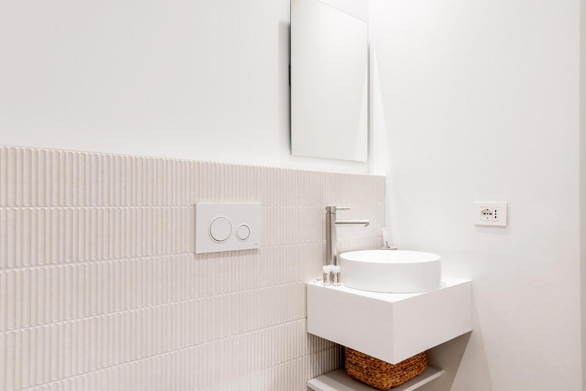Easyhomes-City Centre Suites Milan Luaran gambar